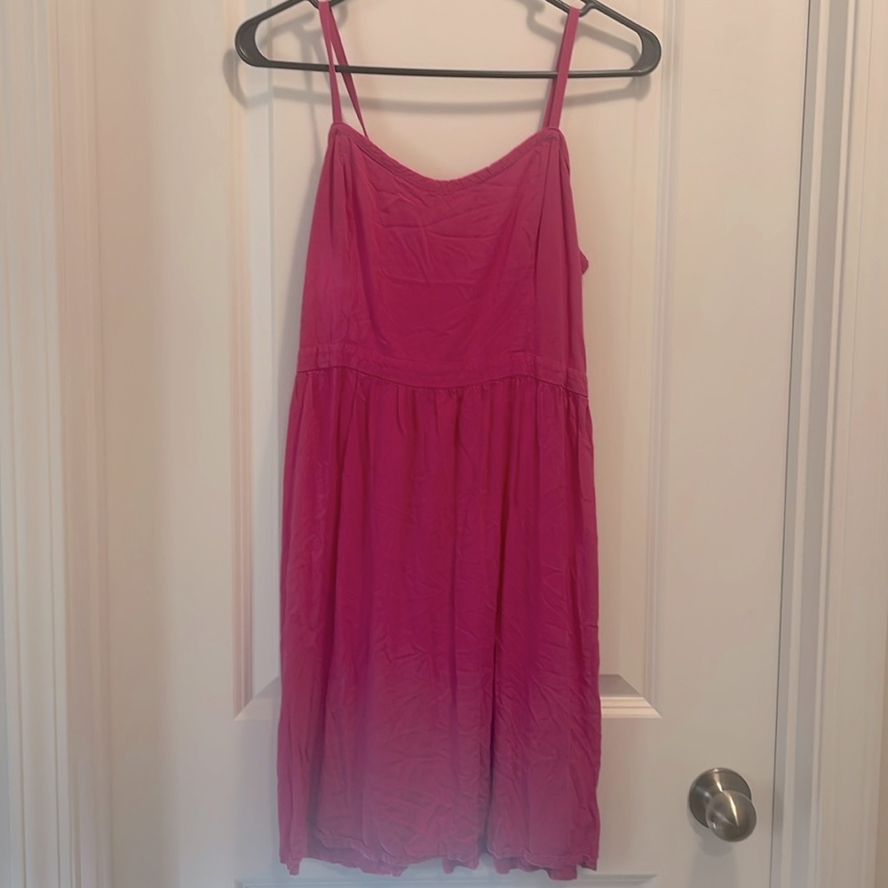 Old Navy pink spaghetti strap dress